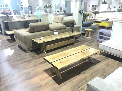 מזנון ושולחן דגם בלתי גזום