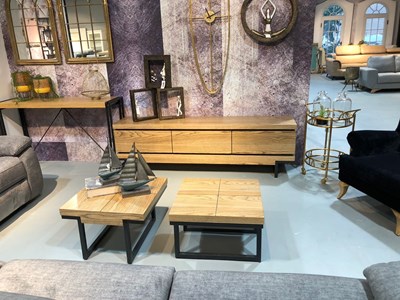 מזנון + זוג שולחנות פס מתכת