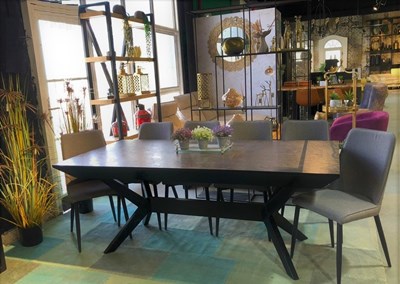 פינות אוכל בטון