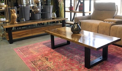 עץ מלא שילוב מתכת